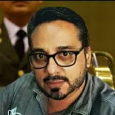 César Larín a X: "A que hora esperamos la captura? O será que nos  quedaremos esperando así como me quedé esperando se pronunciaran las mismas  de siempre."