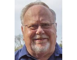 Ross Lively's Instagram, Twitter & Facebook