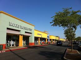 Shop more than 145 stores including 7 for all mankind, columbia sportswear, kate spade new york, nike and many more. Gilroy Premium Outlets Maio De 2012 Mapio Net
