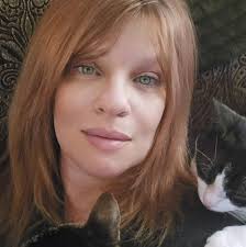 Freya Bastet updated her profile picture.