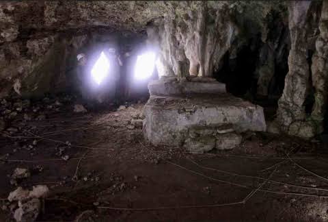 Resultado de imagen de altar maya cenote"