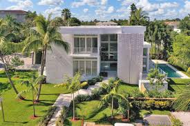 Crandon park al norte y bill baggs cape. Biscayne Key Estates Mls A10848911 610 Ridgewood Rd Key Biscayne Florida 33149