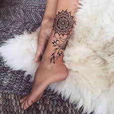 150 Coole Tattoos Fur Frauen Und Ihre Bedeutung Henna Tattoo Selber Machen Tatowierungen Tattoo Ideen