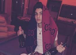 Abi papuci gucci official music video youtube. A Face EchipÄ Cu Robot PuÈin Da Te Mare Papuci Gucci In Picioare Peperonipizzaypasta Com