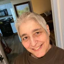 Donna Hoak's Instagram, Twitter & Facebook