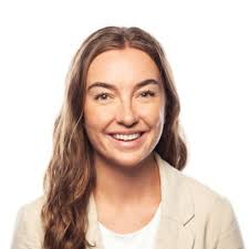 2024 has been an eventful year… I finished articling at Osler, Hoskin &  Harcourt LLP and was called to the Bar of Ontario. Yet, one of the most  rewarding moments was completing