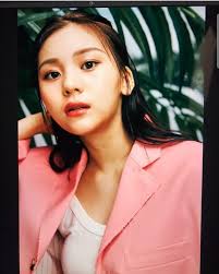 Those people clearly don't know that beauty lies on . Check Out Gfriend S Umji Latest Shared Photos Kpoplover