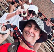 An appreciation post for my incredible fam🫶 Thank you for being my biggest  fans in everything. I may run manyyyyy kms and miles in a season