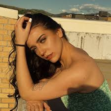 Who can make custom cookies or cupcakes for a birthday in Bozeman?