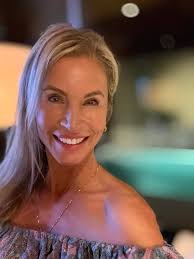 Introduction and cancer survivor story of an aquarius member