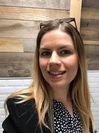 Mandy Staples's Instagram, Twitter & Facebook