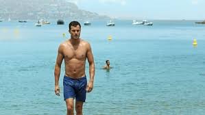 Grey wird sie jetzt empfangen ist hauptfigur christian grey, gespielt von jamie dornan, auf dem ersten offiziellen plakat zu sehen. Fifty Shades Of Grey Befreite Lust Cineplexx At Mobile