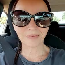 Danielle Loomis (@dloomis7)