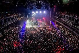 Enjoy bowling, live music performances, comfort food & delicious cocktails at brooklyn bowl, las vegas' premier live music venue at the linq promenade. Brooklyn Bowl Las Vegas Is One Of The Best Places To Party In Las Vegas