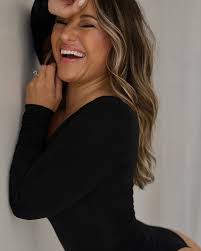 How would you like if Markfortography offered Vegas style weddings? An  alternative to courthouse weddings, somewhere where it's a one stop shop!  You can get everything in one spot. Married, flowers, photography