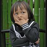 Kirsten Hollis's Instagram, Twitter & Facebook