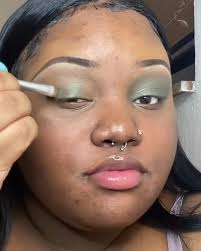 ✨🌃 𝔪𝔦𝔞𝔪𝔦 𝔫𝔦𝔤𝔥𝔱𝔰 🌃✨, @ayanna.j lookin like a BADDIE in this  smokey teal eyeshadow by @ayanna.j 😩💙 we’re obsessed!! , Featuring: , 💫  HIGH MAINTENANCE PUTTY PRIMER , 💫 HD PRO BANANA GLOW UP FACE PRIMER , ...