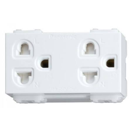 WEV1582SW - Ổ cắm đôi có màn che và dây nối đất, 250VAC - 16A, Cắm nhanh, màu Trắng, dòng Wide 1