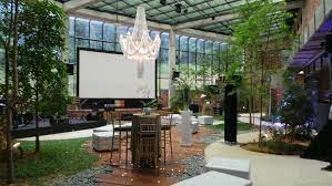 Reina was born from in a highly noble family and became the wife of duke heathville. Create Your Own Fairytale At Glasshouse Venuescape
