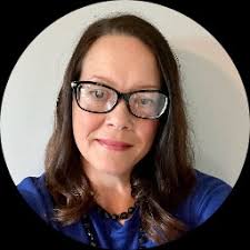 Andrea Hare's Instagram, Twitter & Facebook