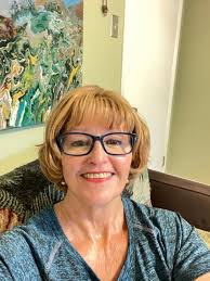 Hi I am new to this group. I am a mother of 2 grown children. I live in  Irving TX with my husband and 2 dogs. I dog sit my children's dogs