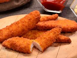 Tiras de frango à milanesa