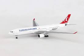 In terms of the number of destinations served, it is the largest air carrier in the world, excluding regional carriers. Herpa 531443 A330 300 Turkish Airlines Farbig Amazon De Spielzeug
