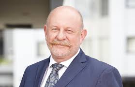 Writer: Mark Sainsbury