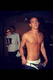 I gained weight for this movie war dogs, and then i wanted to get in better shape, jonah said on the tonight show with jimmy fallon in 2017. Pin On B A E