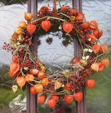 Herbstkranz Mit Physalis Herbst Dekoration Herbstkranz Lampionblume