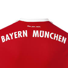The simple look was a commonality in those days, and today it's brought back to center stage to create more history in. Bayern Munich 17 18 Home Jersey
