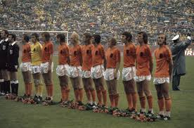 In 1865 werd voor de eerste keer voetbalwedstrijd georganiseerd op nederlandse bodem. File Wereldkampioenschap Voetbal 1974 In Munchen Nederland Tegen Ddr 2 0 Nederland Bestanddeelnr 254 9511 Jpg Wikimedia Commons