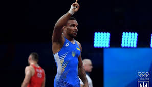 Український борець у своєму стилі пожартував з цього приводу. Zhan Belenyuk Luchshij Sportsmen Sentyabrya V Ukraine
