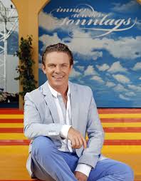 Immer wieder sonntags performed by stefan mross. Kimmig Entertainment Gmbh Immer Wieder Sonntags