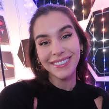 Stacey Benton's Instagram, Twitter & Facebook