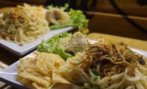 Resep masakan makaroni bisa menjadi pilihan saat di kantor ada mikrowave. Bikin Sebel Dan Marah Sensasi Pedasnya Mie Djoedes Yang Layak Dicoba Faktualnews Co