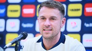 See 60 joyous pictures as thousands take part in the Stroud Half Marathon