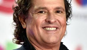 'canción bonita', 'robarte un beso', 'cuando nos volvamos a encontrar', 'la bicicleta'. Carlos Vives Habla Sobre La Situacion Del Pais No Jodan Carlos Vives Enfurece En Twitter Tendencias Caracol Radio