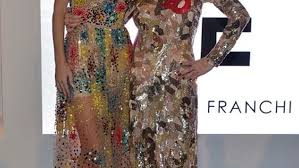 Prendas elegantes, chic y glamurosas para todas las ocasiones especiales. Vent Anni Di Elisabetta Franchi A Milano Il Party Con Le Sue Donne