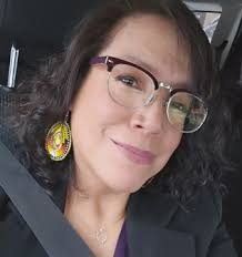 Dr. Lynn Genl is one of our people that are called Algonquin.  Annishinabemowin similarities are there. 📖 She is one of two Algonquin  Annishinabe that holds a docurine in Native Studies. Her