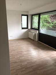 Die wohnung hat ein seperates schlafzimmer mit 140 cm bett, ein wohnzimmer. 2 Zimmer Wohnung Zu Vermieten Sudetenstr 25 89233 Neu Ulm Pfuhl Neu Ulm Mapio Net