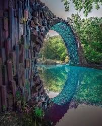 Contactez l'ambassade ou le consulat d'allemagne De La Communication A L Incommucabilite Rakotzbrucke Le Pont Du Diable Allemand Situe A Paysages Magnifiques Beau Paysage Photos Paysage