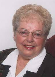 Carla Hillyer's Instagram, Twitter & Facebook