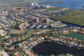 If you wish to visit the pristine beaches of captiva and sanibel island, you can easily get there by car and/or. Haus Kaufen In Cape Coral Hauser Zum Kauf Deutscher Makler Cape