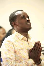 ሊያ ሾው በፌስቡክ