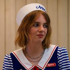 robin, stranger things and maya hawke