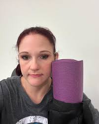 Carrie Leal's Instagram, Twitter & Facebook