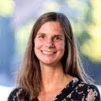 Amanda Zettler's Instagram, Twitter & Facebook