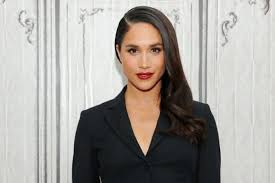 Meghan, duchess of sussex, урождённая рэ́йчел ме́ган маркл англ. Chtoby Privlech Princa Garri Megan Markl Sdelala Rinoplastiku
