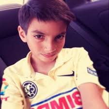 Listen to Minion Crazy-YMCA by Oscar Reygo in ymca playlist online for free 